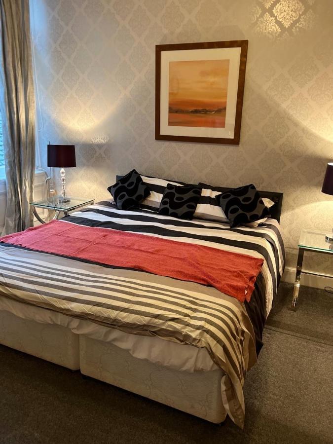 Royal Mile Mansions 2 Bedroom - Edinburgh City Centre Εξωτερικό φωτογραφία
